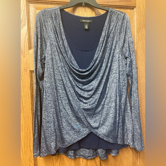 Beautiful blouse with draped front - Picture 1 of 5